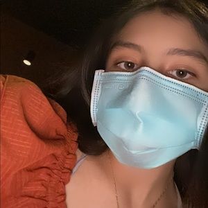 Meet your Posher, Ana